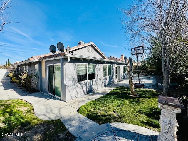 Building Photo - 44543 Overland Ave