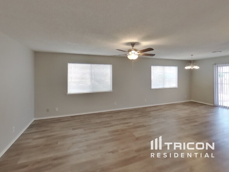 Building Photo - 1004 Bird Springs Dr
