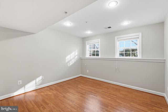 Building Photo - 7976 Vigne Ct