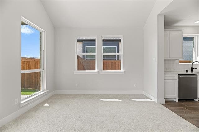 Building Photo - 6104 Lake Brook Dr