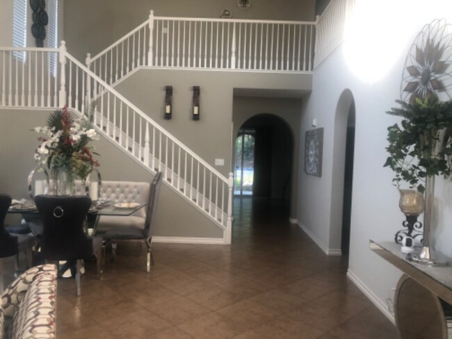 Building Photo - 14809 Hidden Palm Ct