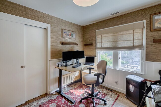 Building Photo - Boise, Beautiful home in the Foothills with lots of privacy