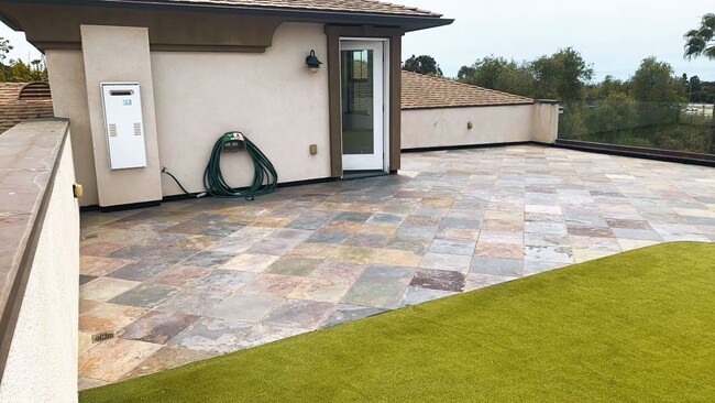 Building Photo - Gorgeous Custom Home in Carlsbad - 1 Mile ...