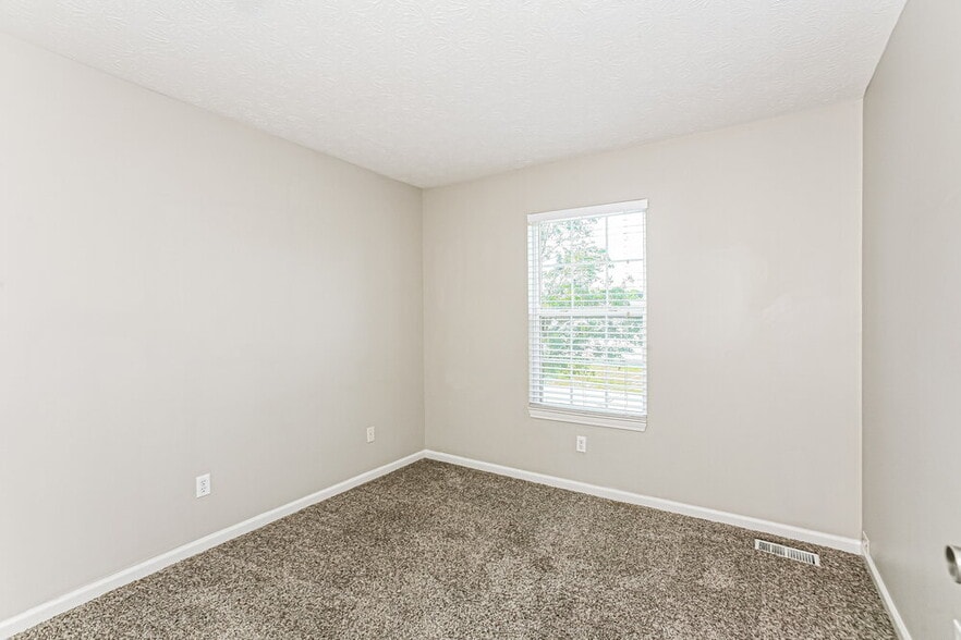 Building Photo - 16864 Maraschino Dr