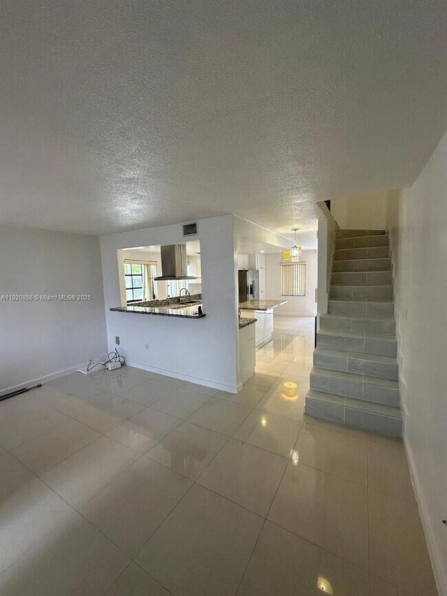 Building Photo - 1990 Brickell Ave