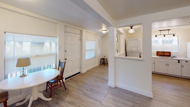 Building Photo - Coming Soon! Turn-key 1 Bedroom, 1 Bath Cabin for Lease in Crestline, California!
