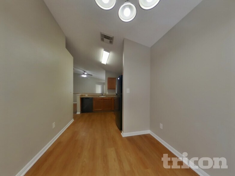 Building Photo - 3114 Boynton Dr