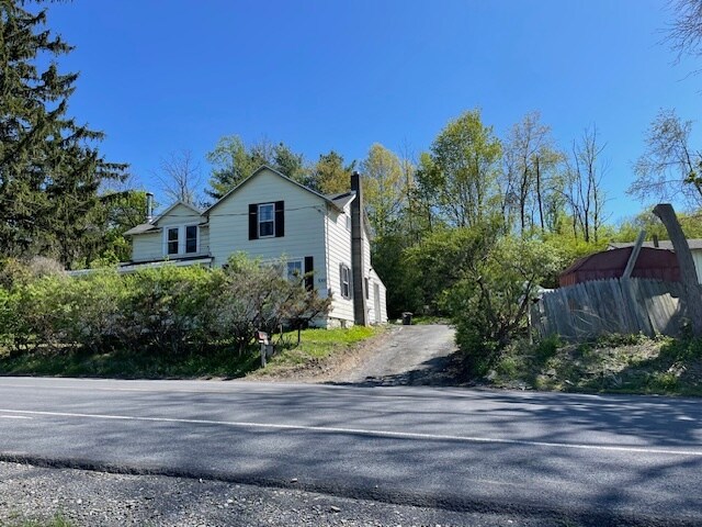 Primary Photo - 1069 Ellis Hollow Rd