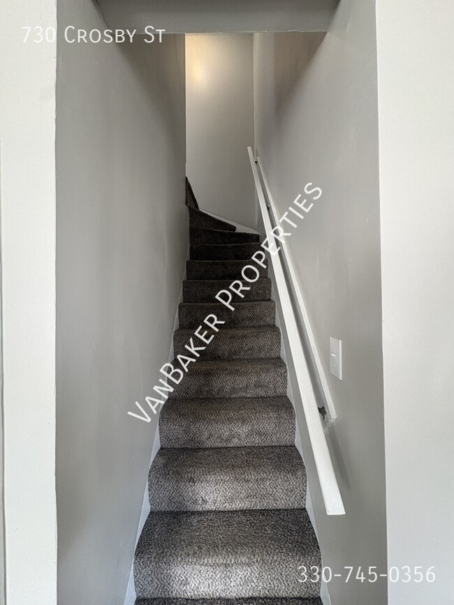 Building Photo - 730 Crosby St