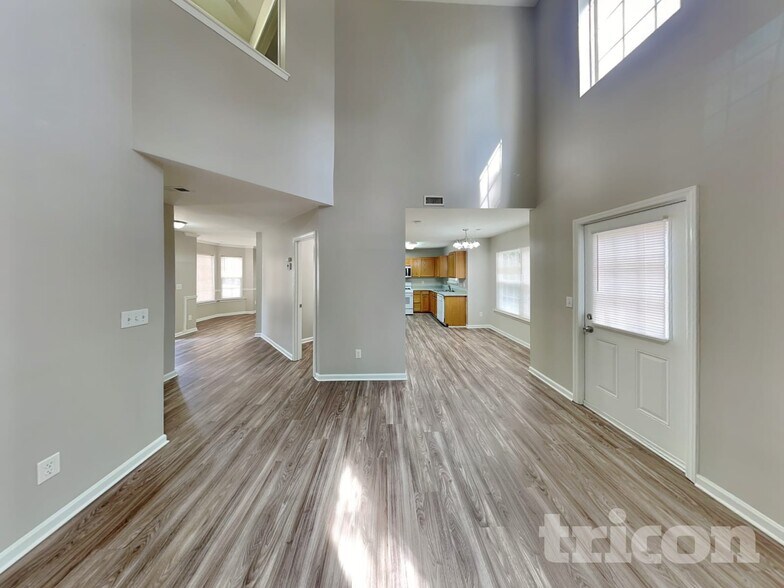 Building Photo - 14517 Arbor Ridge Dr