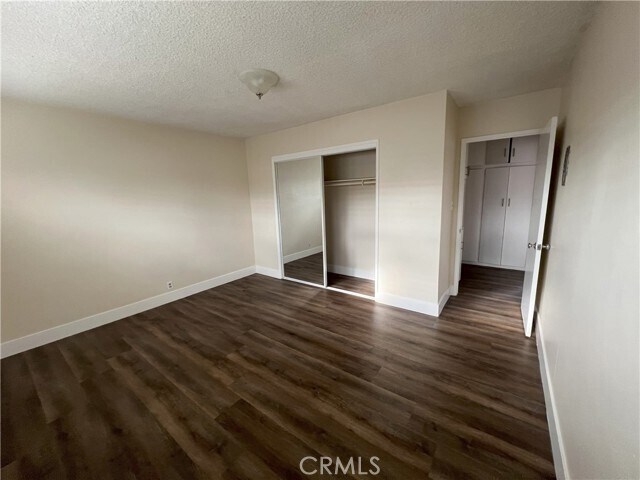 Building Photo - 4059 W 142nd St