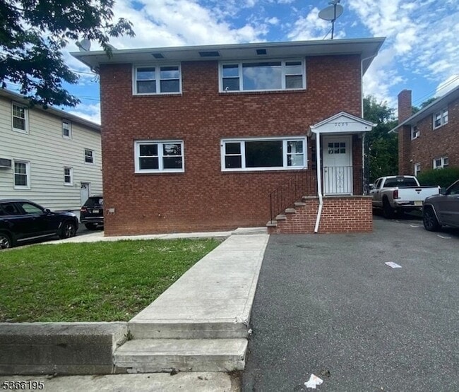 Building Photo - 2089 Galloping Hill Rd