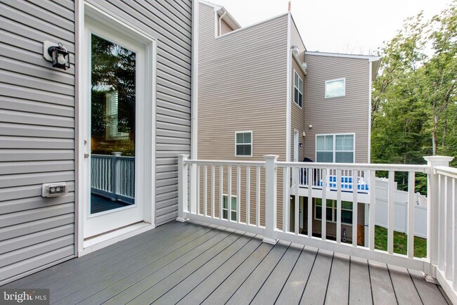 Building Photo - 2546 Buckthorn Dr