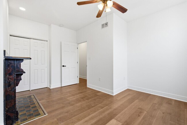 Building Photo - 2306 E Carson St