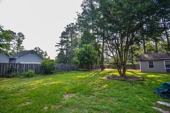 Building Photo - Coming Soon: 3 Bedroom 3 Bathroom with Pool