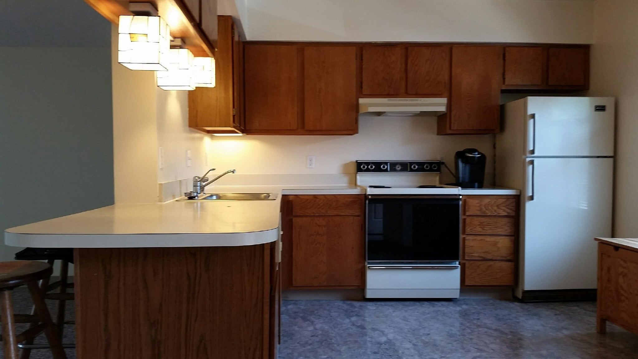 Kitchen - 3268 Niagara Sq