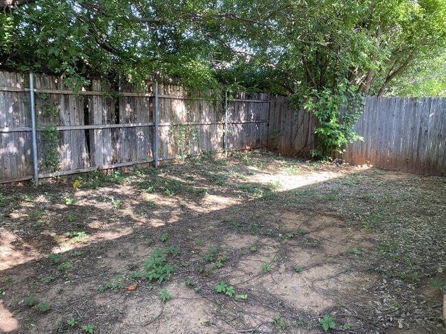 Building Photo - 12606 Abbotts Way
