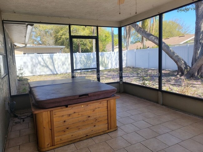 Building Photo - 11609 Shady Tree Pl