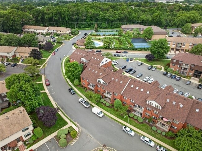 Building Photo - 94 Beverly Hl Ter
