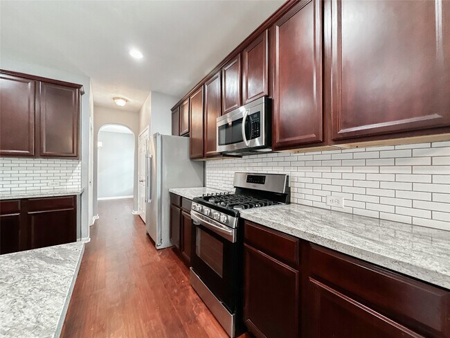 Building Photo - 6810 Summer Bridge Ln