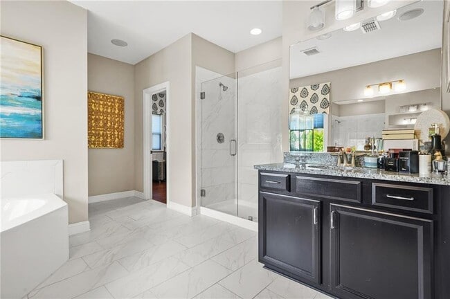 Building Photo - 705 Pressing Dr