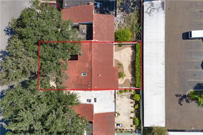 Building Photo - 24 Shasta Ave