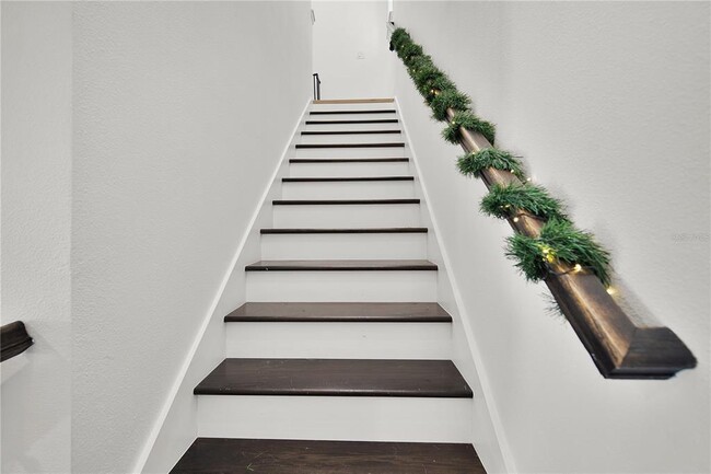 Building Photo - 15419 Uglis Aly