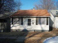 Building Photo - $995 / 2br - Jennings 2 Bedroom Home for rent - 6339 Albertin (6339 Albertine)