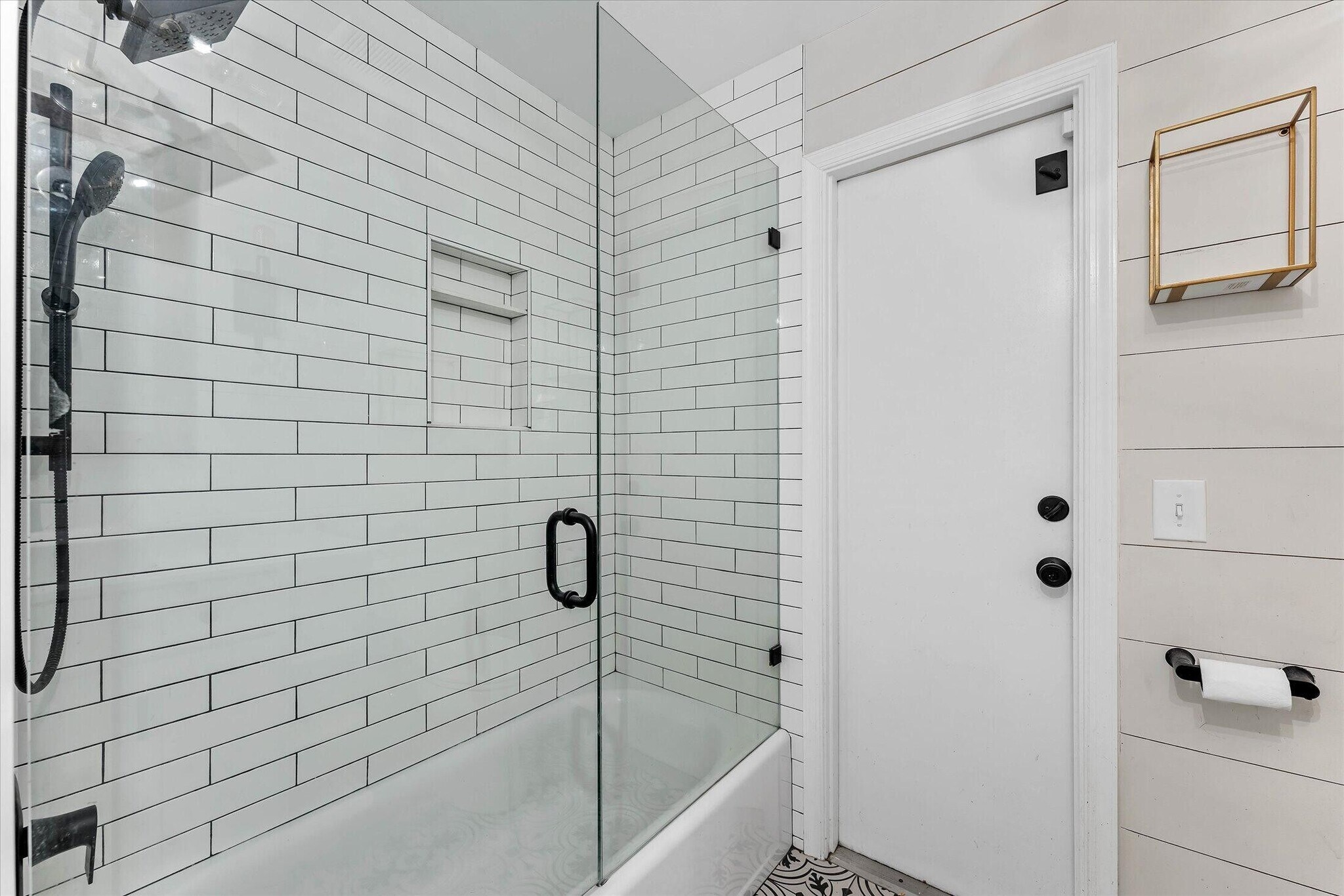 Building Photo - 1021 Corallita Ct