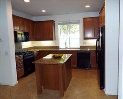 Building Photo - 35703 Kittentails ln