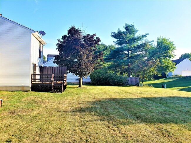 Building Photo - 6509 Blossomwood Cir NE