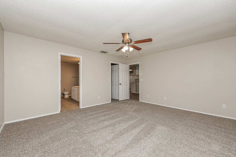 Building Photo - 2877 48th Way E