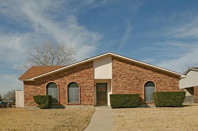 Primary Photo - 410 Cambria Dr