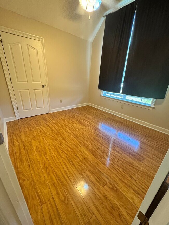 Building Photo - Beautiful 3 Bedroom, 2 Bathroom home located in the heart of Munford!