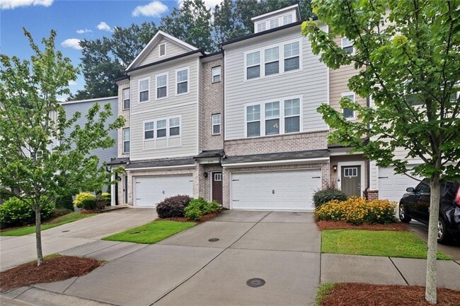 Building Photo - 2779 White Oak Ln