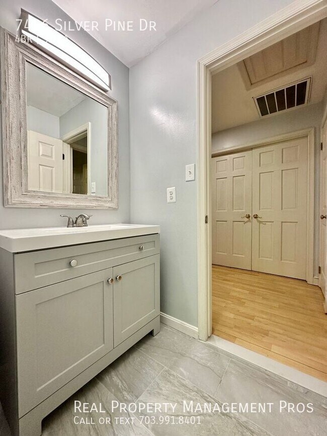 Building Photo - 7436 Silver Pine Dr