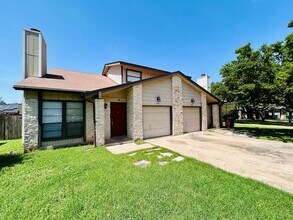 Building Photo - 8800 Clearbrook Trail