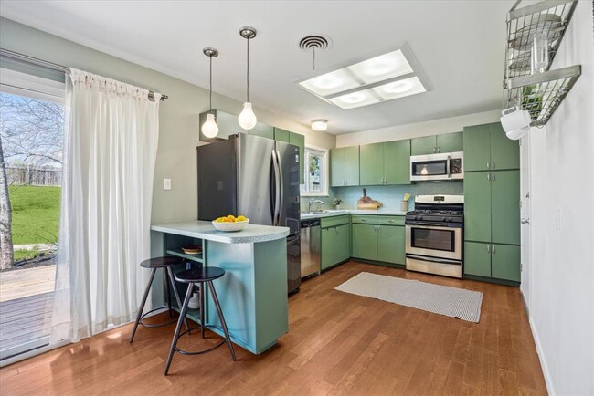 Building Photo - 6716 Haney Dr