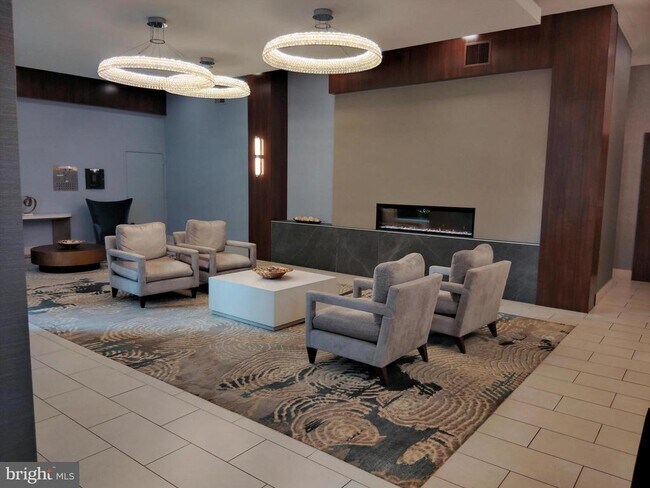 Building Photo - 4515 Willard Ave