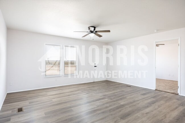 Building Photo - 17727 W Salvatore Ln