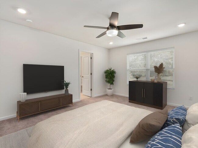 Building Photo - Like New Townhome in North Charlotte.