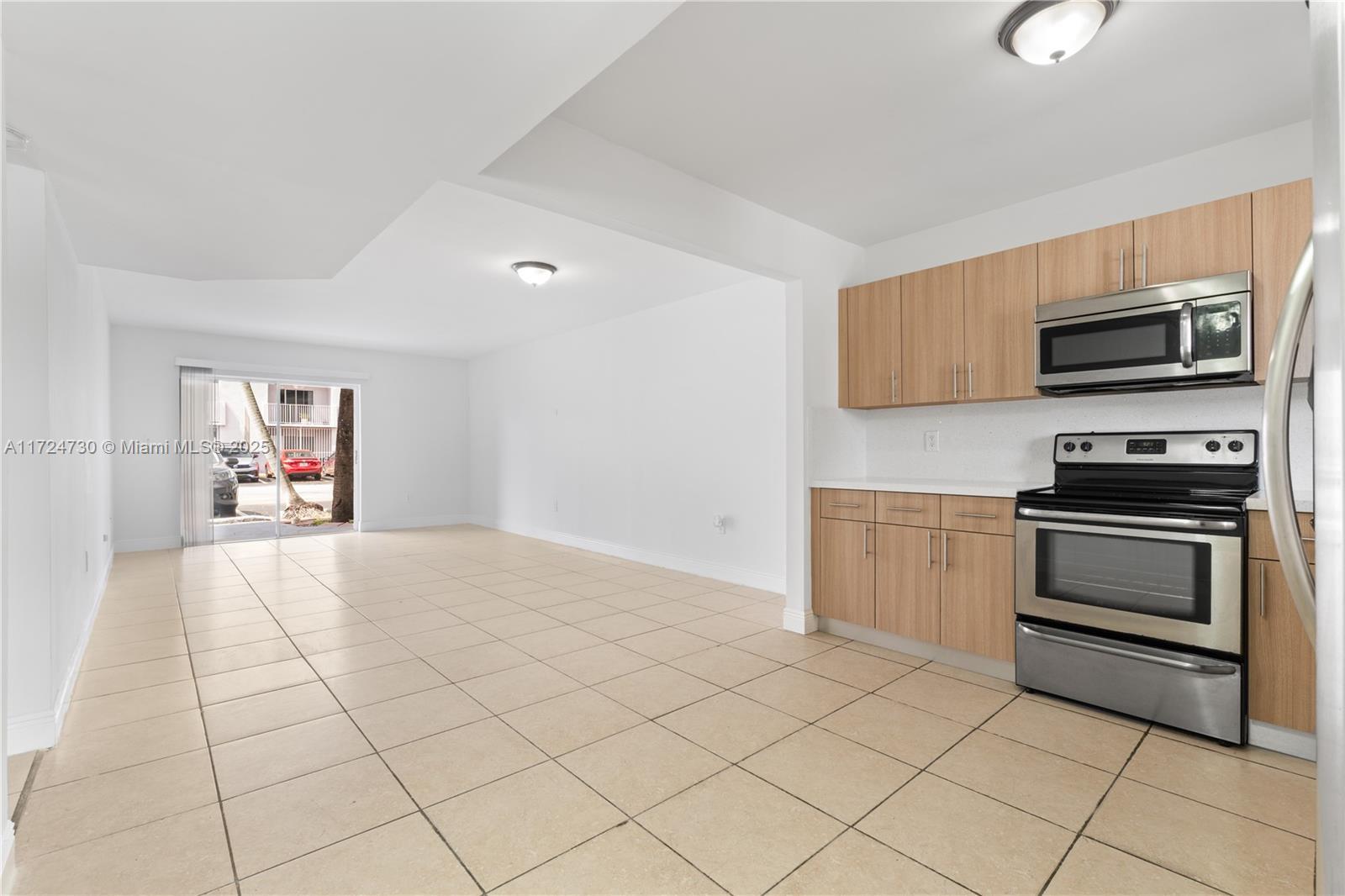 Building Photo - 2660 W 76th St