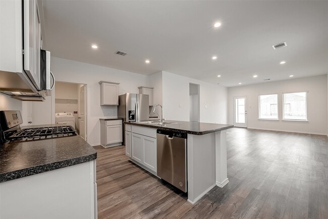 Building Photo - 5619 Vintage Oakmont Dr