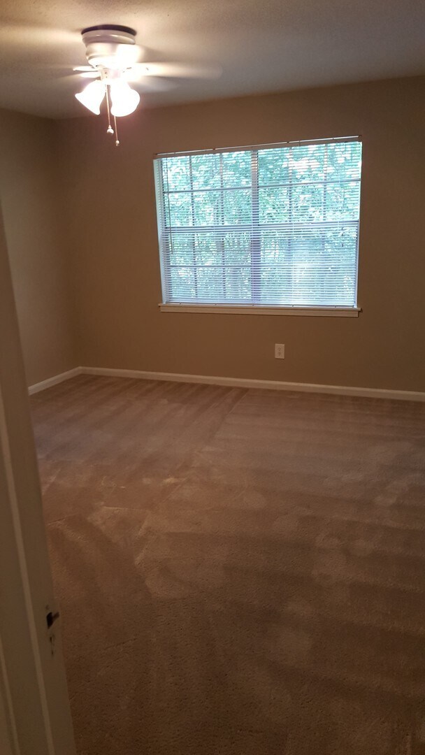 Building Photo - Chapel Hill Apartments- Hoover, AL