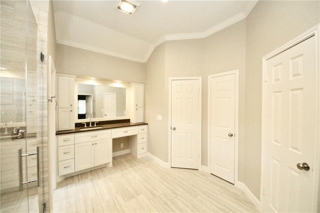 Building Photo - 8910 Marybank Dr