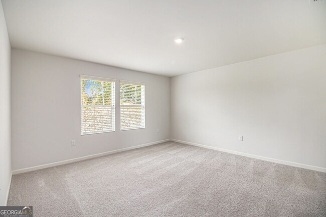 Building Photo - 532 Pemberton St