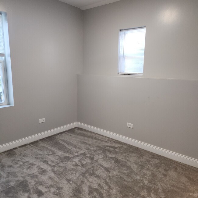 BEDROOM #3 - 4440 W Maypole Ave
