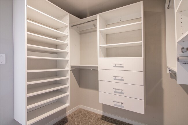 Building Photo - 7226 Telford Holw Trl