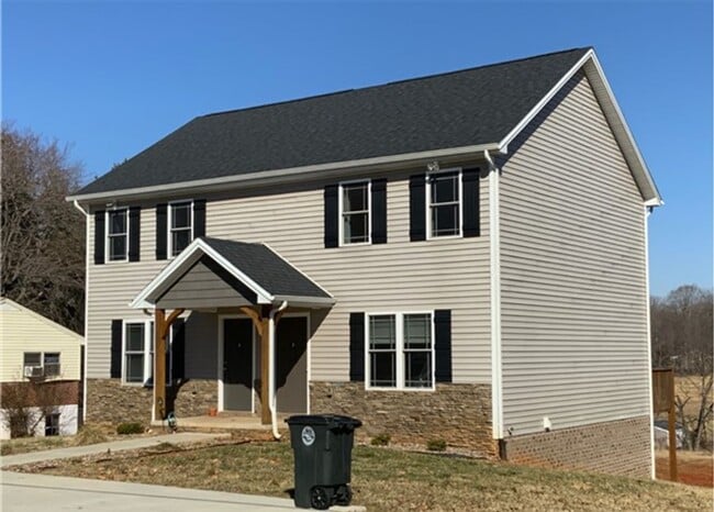 Primary Photo - 1202 Wood Rd