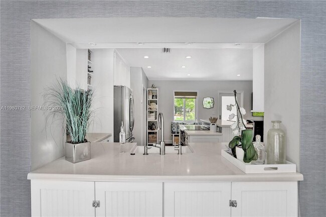 Building Photo - 462 Glenridge Rd